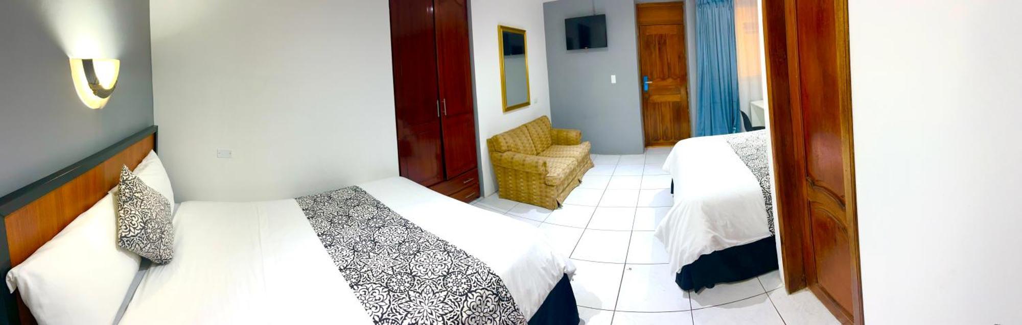 Accel Hotel La Quinta Ibarra Esterno foto