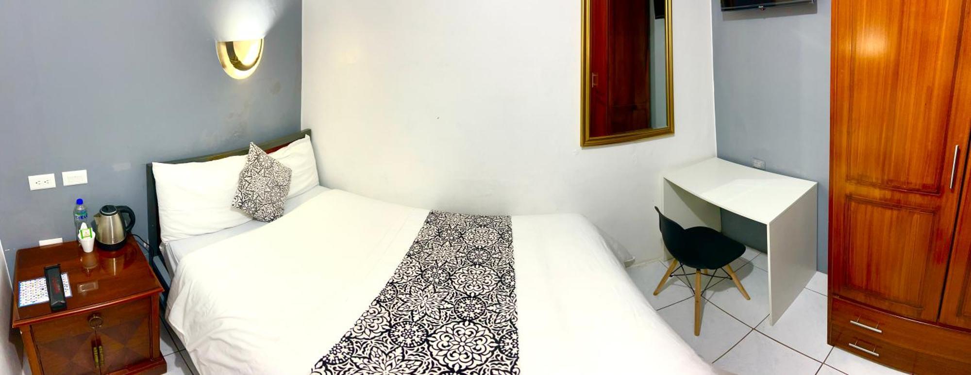 Accel Hotel La Quinta Ibarra Esterno foto