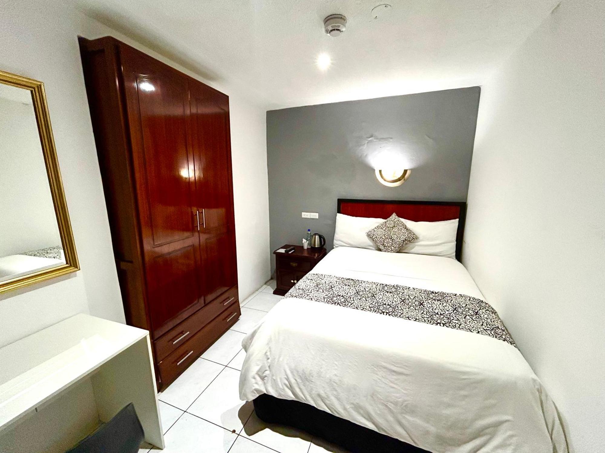 Accel Hotel La Quinta Ibarra Esterno foto