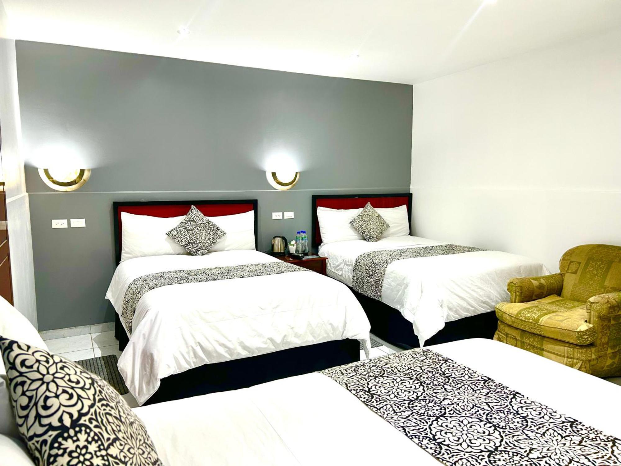 Accel Hotel La Quinta Ibarra Esterno foto