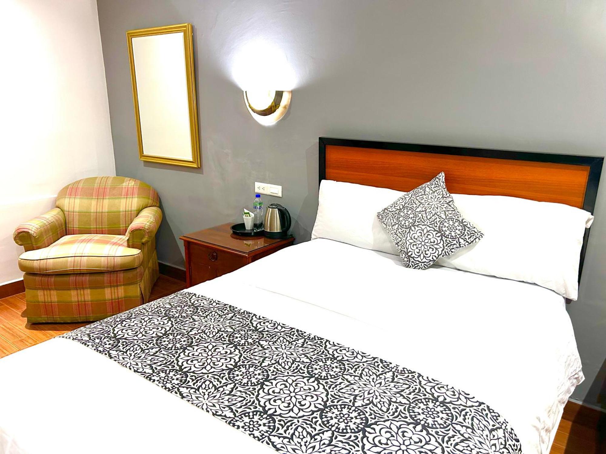 Accel Hotel La Quinta Ibarra Esterno foto