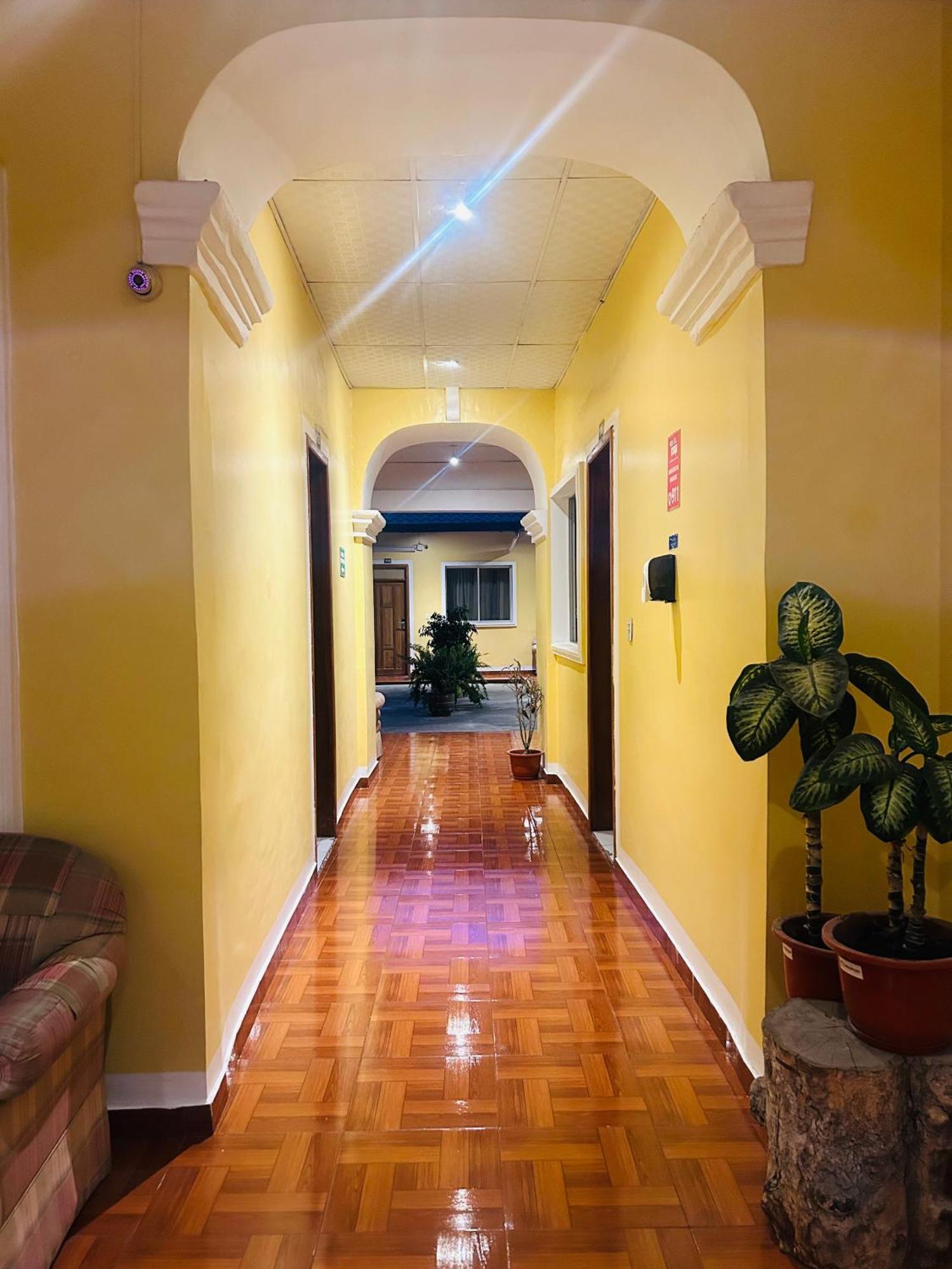 Accel Hotel La Quinta Ibarra Esterno foto